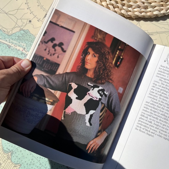 Vintage 1988 Beastly Knits by Lalla Ward - Picture 8 of 9